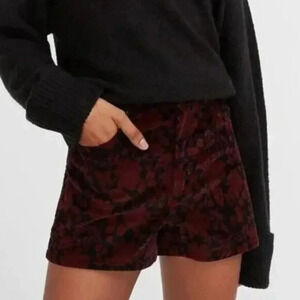 Express Black & Red Floral Velvet Midi High Rise Shorts 00